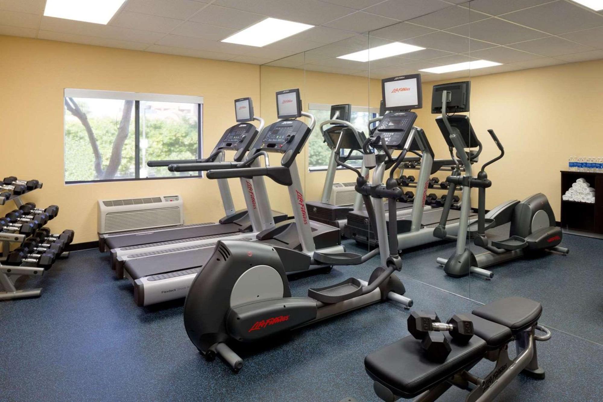 Country Inn & Suites By Radisson, Phoenix Airport, Az מראה חיצוני תמונה